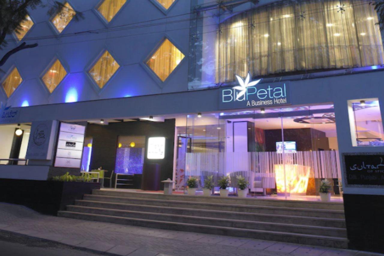 บลูพีทอล โฮเต็ล Hotel บังกาลอร์ ภายนอก รูปภาพ