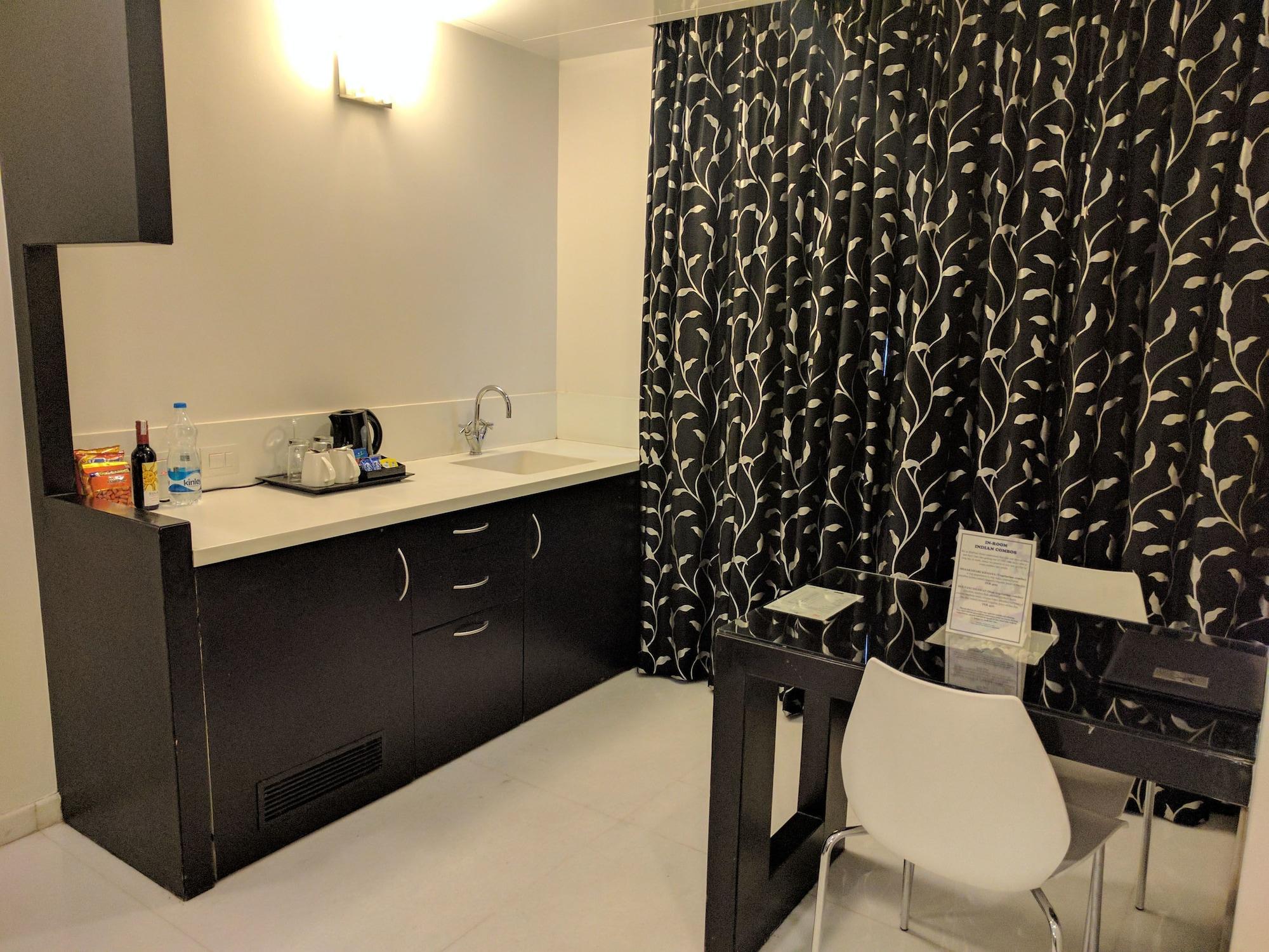 บลูพีทอล โฮเต็ล Hotel บังกาลอร์ ภายนอก รูปภาพ