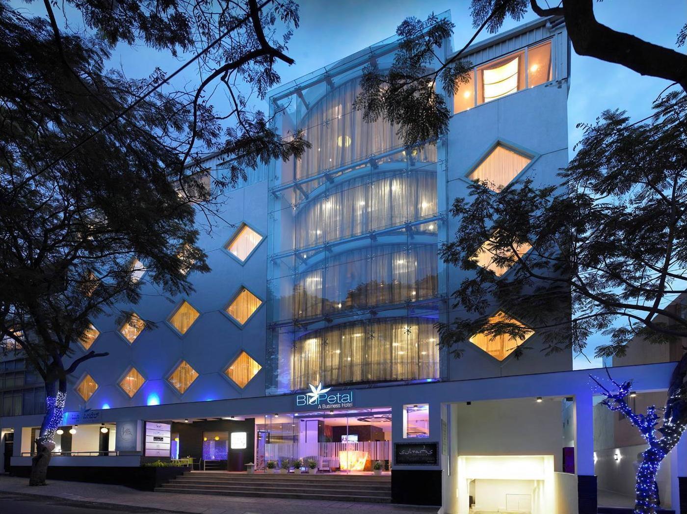 บลูพีทอล โฮเต็ล Hotel บังกาลอร์ ภายนอก รูปภาพ