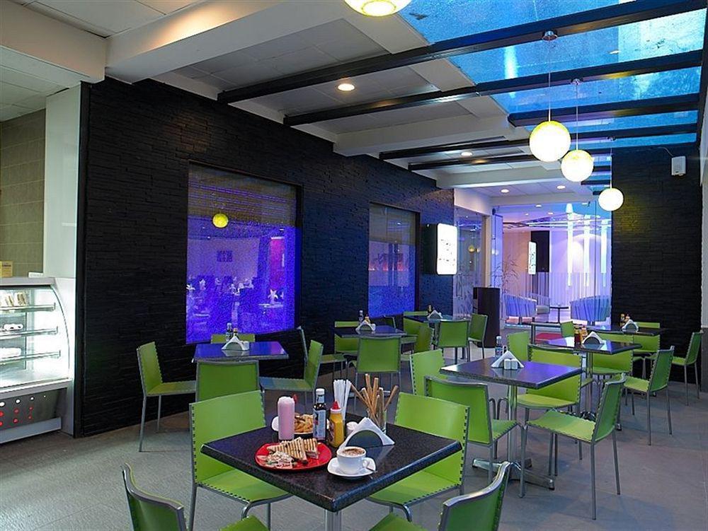 บลูพีทอล โฮเต็ล Hotel บังกาลอร์ ภายนอก รูปภาพ